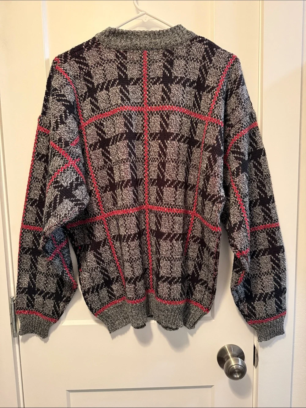 Santana Men's Vintage & Black Plaid Crewneck Sweater